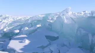 Движущиеся льдины на Капшагае сняли на видео