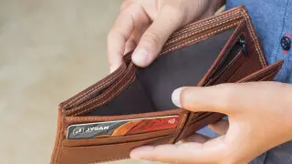 Праздники закончились, вернулись будни, а денег нет. Что делать?