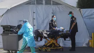 Американец умер через несколько часов после прививки от COVID