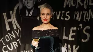 Вокалистка популярной в 90-х группы "Восток" найдена мертвой