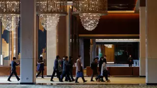 Эксперты ВОЗ опросят первых зараженных коронавирусом