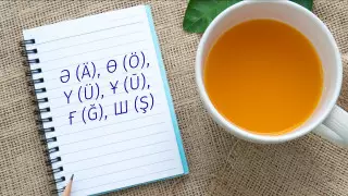 Qazaq älıpbiı. Тіл маманы латын қарпіндегі жаңа әліпби несімен ерекше екенін түсіндірді