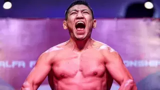 "Не буду бороться и бить его правой рукой". Куат Хамитов ответил на вызов казахстанского бойца