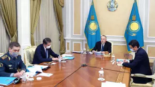 Назарбаев: Здравоохранение теперь - базовый компонент нацбезопасности