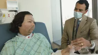 Врачи впервые успешно пересадили лицо и руки одновременно