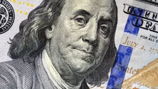 Активы Нацфонда снизились на миллиард долларов