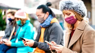 Устройство для тестирования на COVID-19 с помощью смартфона создали во Франции