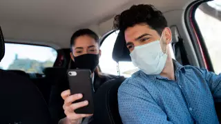 Челлендж в TikTok. Казахстанки "выходят замуж" за таксистов