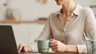 Дистанционную работу хотят отрегулировать в Казахстане