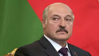 Лукашенко предложил подумать о конституционной реформе
