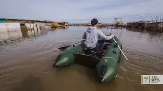 Более 270 населенных пунктов в зоне риска - глава МЧС
