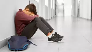 На дедовщину в школах жалуются подростки Казахстана