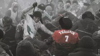 Жаркая схватка 300 всадников. Зрелищные фото с кокпара