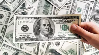 Курс доллара снова снизился