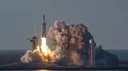SpaceX отменила запуск Falcon 9 за полторы минуты до старта