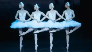 Балет "Лебединое озеро" покажут в честь 8 Марта в столице