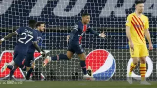 Чудо-гол и промах с пенальти. Месси вылетел из ЛЧ вслед за Роналду