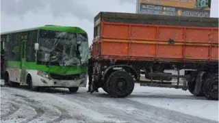 11 человек пострадали в ДТП с автобусом в Семее