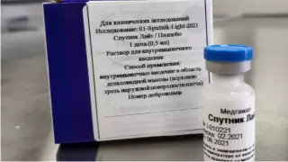 Разработчик рассказал о продолжительности действия "Спутник V"