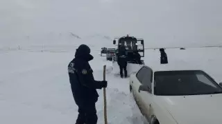 155 взрослых и 9 детей спасли из снежных заносов в ВКО