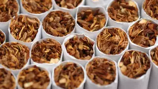 Сенатор о росте цен на сигареты: На что тратятся деньги?