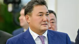 Осужденный аким поздравил казахстанцев