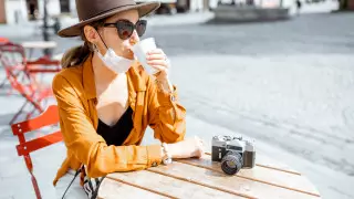 Алматинским кафе могут разрешить оборудовать летники без документов