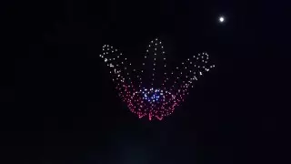 "Как тебе такое, Илон Маск?". Алматинцы сняли на видео шоу дронов