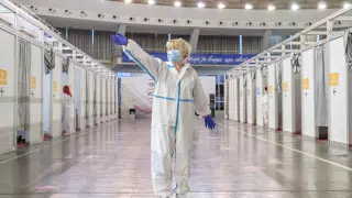 Тысячи иностранцев приехали в Сербию бесплатно привиться от COVID-19