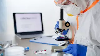 Нур-Султан ждет анализа на "британский" и "южноафриканский" штаммы COVID-19