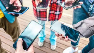 Мошенники "разыгрывают" дорогой смартфон среди казахстанцев