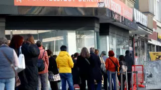 Берлинцам запретили ходить в магазины без отрицательного теста на COVID-19