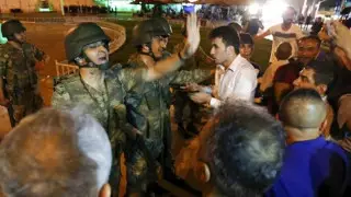 Десятки турецких военных приговорены к пожизненному заключению