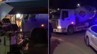 Грузовик въехал в овощной магазин в Алматы
