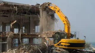 Жилые дома снесут для строительства экоцентра в Алматы