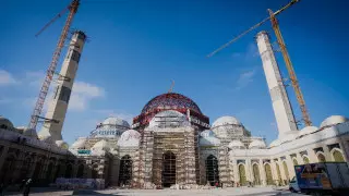 Появились фото со стройки самой большой мечети в Казахстане