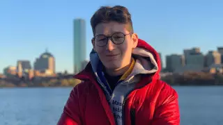 Алматинского школьника пригласили сразу в 4 вуза мира