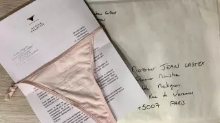 Премьера Франции завалили посылками с женским бельем