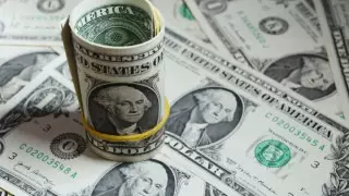Курс доллара снова снизился