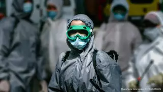 О дальнейшем развитии пандемии коронавируса в мире высказался эпидемиолог