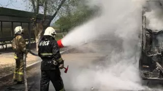 Грузовик загорелся в Есике