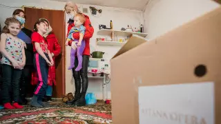 Театр - это не только сцена: как работники культуры помогают нуждающимся