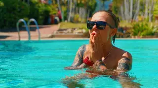 Ведущую "Ревизорро" сняли с эфира после поножовщины