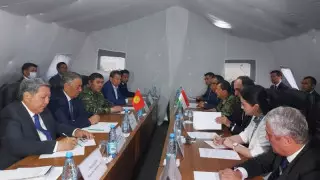 Кыргызстан и Таджикистан опишут 112 километров границы