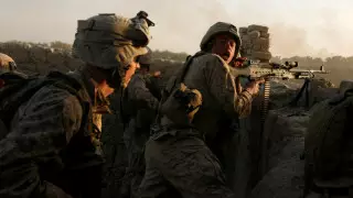 США уничтожают военную технику в Афганистане