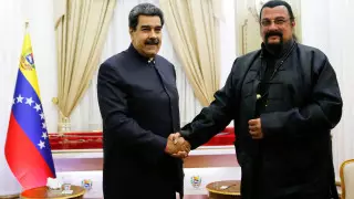 Президент Венесуэлы заявил, что снимет совместный фильм со Стивеном Сигалом