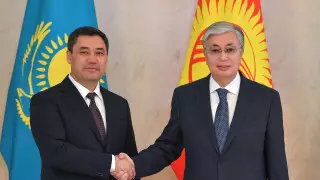 Токаев поручил оказать помощь Кыргызстану