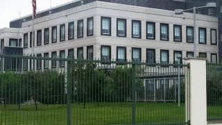 Посольство США: Казахстанцы имеют приоритет при подаче на визу