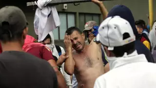 Полицейского приговорили к 25 годам за убийство протестующего в Венесуэле