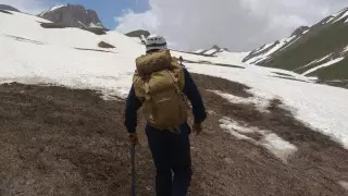 На поиски туристов в Туркестанской области подняли вертолет